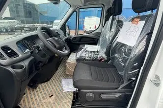 Iveco Daily, 3.0, 129 kW, diesel, automatic, rear-wheel drive