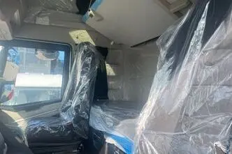 Iveco S-Way, 368 kW, дизель, автомат, задний привод