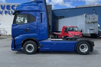 Iveco S-Way, 12.9, 368 kW, дизель, автомат, задний привод