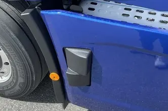 Iveco S-Way, 12.9, 368 kW, дизель, автомат, задний привод