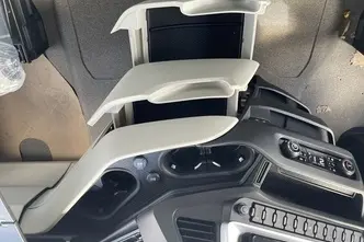 Iveco S-Way, 12.9, 368 kW, дизель, автомат, задний привод