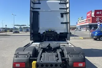 Iveco S-Way, 12.9, 368 kW, diesel, automatic, rear-wheel drive