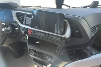 Iveco S-Way, 12.9, 368 kW, diesel, automatic, rear-wheel drive