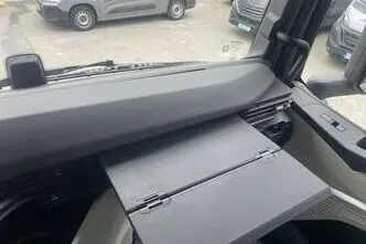 Iveco S-Way, 12.9, 426 kW, дизель, автомат, задний привод