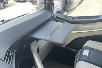 Iveco S-Way, 13.0, 426 kW, дизель, автомат, задний привод