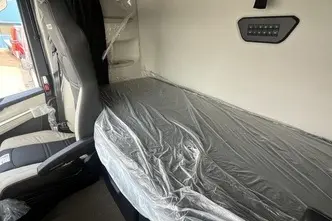 Iveco S-Way, 13.0, 426 kW, дизель, автомат, задний привод