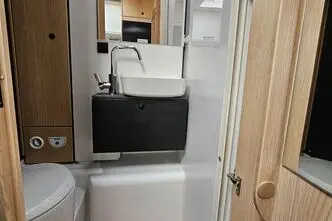 Sunlight T67, 2.2, 103 kW, diisel, automaat, esivedu