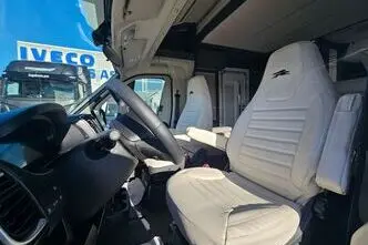 Laika Kosmo, 2.2, 103 kW, diisel, automaat, esivedu