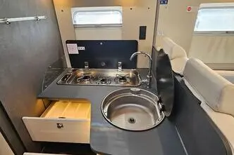 Laika Kosmo, 2.2, 103 kW, diisel, automaat, esivedu