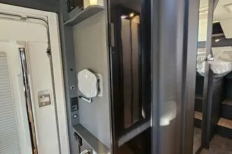 Laika Kosmo, 2.2, 103 kW, diisel, automaat, esivedu
