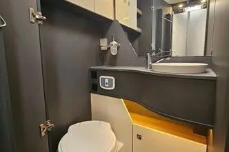 Laika Kosmo, 2.2, 103 kW, diisel, automaat, esivedu