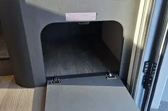 Laika Kosmo, 2.2, 103 kW, diisel, automaat, esivedu