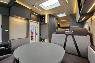 Laika Kosmo, 2.0, 103 kW, diisel, automaat, esivedu