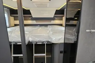 Laika Kosmo, 2.0, 103 kW, diisel, automaat, esivedu