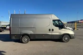 Iveco Daily, 3.0, 129 kW, diisel, automaat, tagavedu