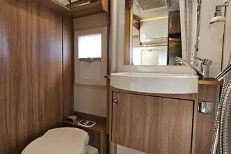 Laika ECOVIP, 2.2, 103 kW, diisel, automaat, esivedu