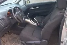 Toyota Auris, 1.4, 71 kW, bensiin, manuaal, esivedu