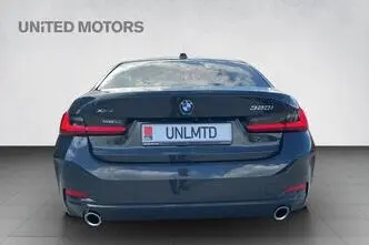 BMW 320, 135 kW, бензин, автомат, полный привод