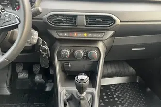 Dacia Sandero, 1.0, 67 kW, бензин, механическая, передний привод