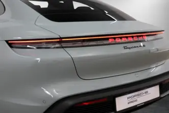 Porsche Taycan, 440 kW, electric, automatic, four-wheel drive
