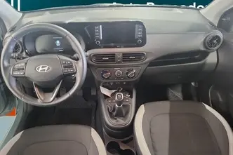 Hyundai i10, 1.0, 46 kW, бензин, механическая, передний привод