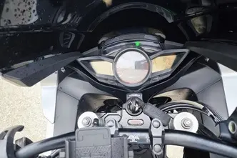 Honda VFR 1200FD, 1.2, 127 kW, бензин, автомат, задний привод