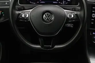 Volkswagen Golf, 1.0, 81 kW, petrol, manual, front-wheel drive