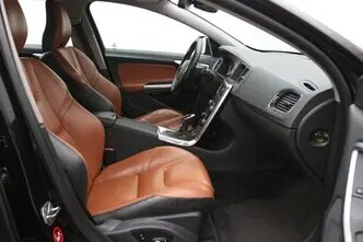 Volvo V60, 2.4, 158 kW, pistikhübriid, automaat, nelikvedu