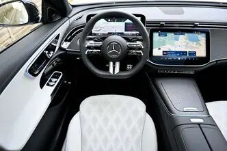 Mercedes-Benz E 300, 2.0, 230 kW, pistikhübriid, automaat, nelikvedu