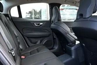 Volvo S60, 2.0, 335 kW, pistikhübriid, automaat, nelikvedu