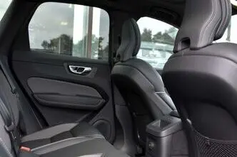 Volvo XC60, 2.0, 293 kW, pistikhübriid, automaat, nelikvedu