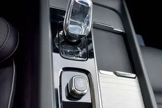 Volvo XC60, 2.0, 335 kW, pistikhübriid, automaat, nelikvedu