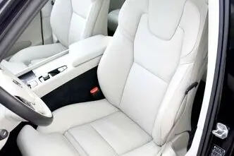 Volvo XC60, 2.0, 184 kW, гибрид, автомат, полный привод