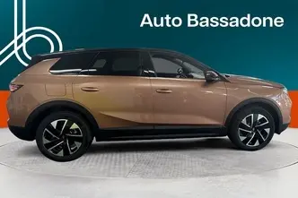 Opel Grandland, 1.2, 107 kW, гибрид, автомат, передний привод