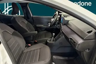Dacia Sandero, 1.0, 67 kW, бензин, механическая, передний привод