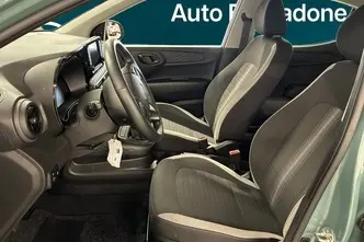 Hyundai i10, 1.0, 46 kW, бензин, механическая, передний привод