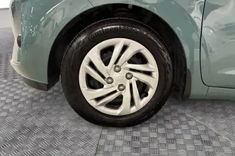 Hyundai i10, 1.0, 46 kW, бензин, механическая, передний привод