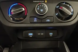 Hyundai i10, 1.0, 46 kW, бензин, механическая, передний привод