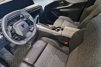 Peugeot 5008, 1.2, 107 kW, гибрид, автомат, передний привод
