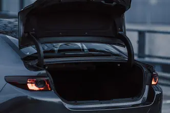Mazda 3, 2.0, 110 kW, hübriid, automaat, esivedu