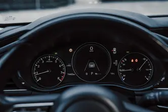 Mazda 3, 2.0, 110 kW, hübriid, automaat, esivedu