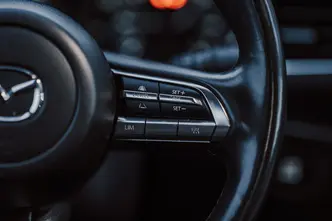 Mazda 3, 2.0, 110 kW, hübriid, automaat, esivedu