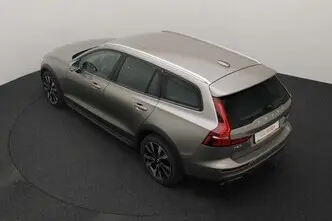 Volvo V60 Cross Country, 2.0, 184 kW, гибрид, автомат, полный привод