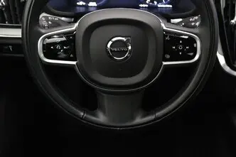 Volvo V60 Cross Country, 2.0, 184 kW, гибрид, автомат, полный привод