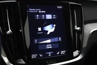 Volvo V60 Cross Country, 2.0, 184 kW, гибрид, автомат, полный привод