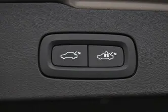 Volvo V60 Cross Country, 2.0, 184 kW, гибрид, автомат, полный привод