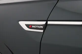 Volkswagen Tiguan, 2.0, 140 kW, бензин, автомат, полный привод