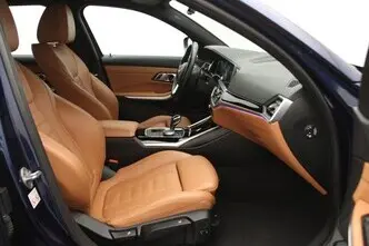 BMW 320, 2.0, 135 kW, petrol, automatic, rear-wheel drive