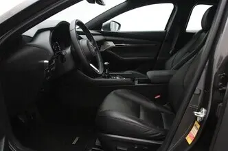 Mazda 3, 2.0, 132 kW, гибрид, механическая, передний привод