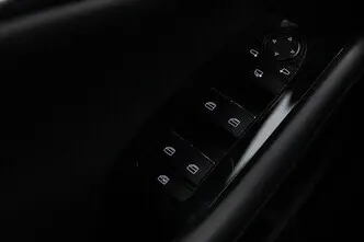 Mazda 3, 2.0, 132 kW, гибрид, механическая, передний привод